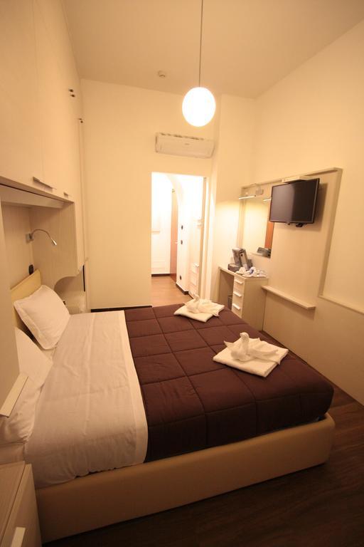 Hotel Andenis Luxury House à Rome Chambre photo