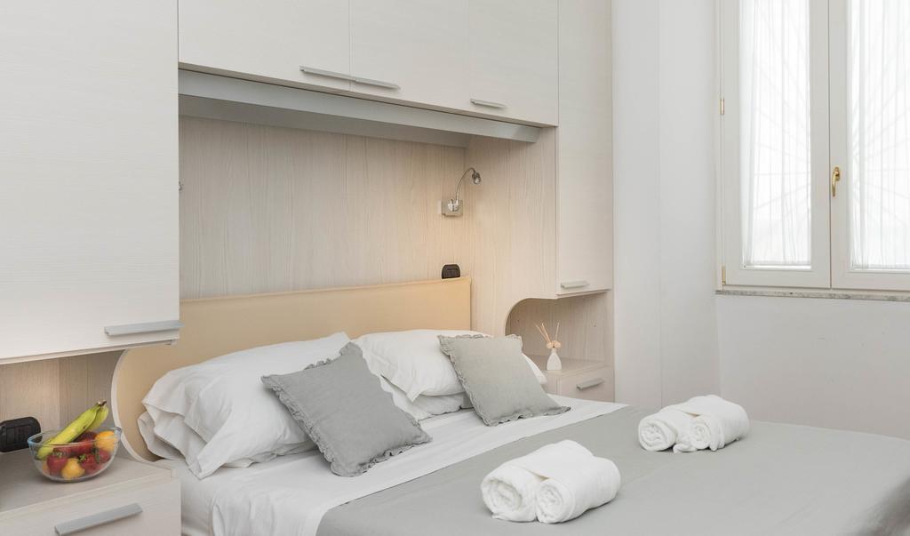 Hotel Andenis Luxury House à Rome Extérieur photo
